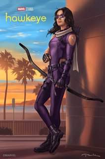 อาจเป็นภาพวาดรูป 1 คน และ ข้อความพูดว่า "MARVEL STUDIOS hawkeye ©MARVEL 주a"