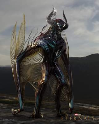 อาจเป็นรูปภาพของ งานประติมากรรม และ กลางแจ้ง